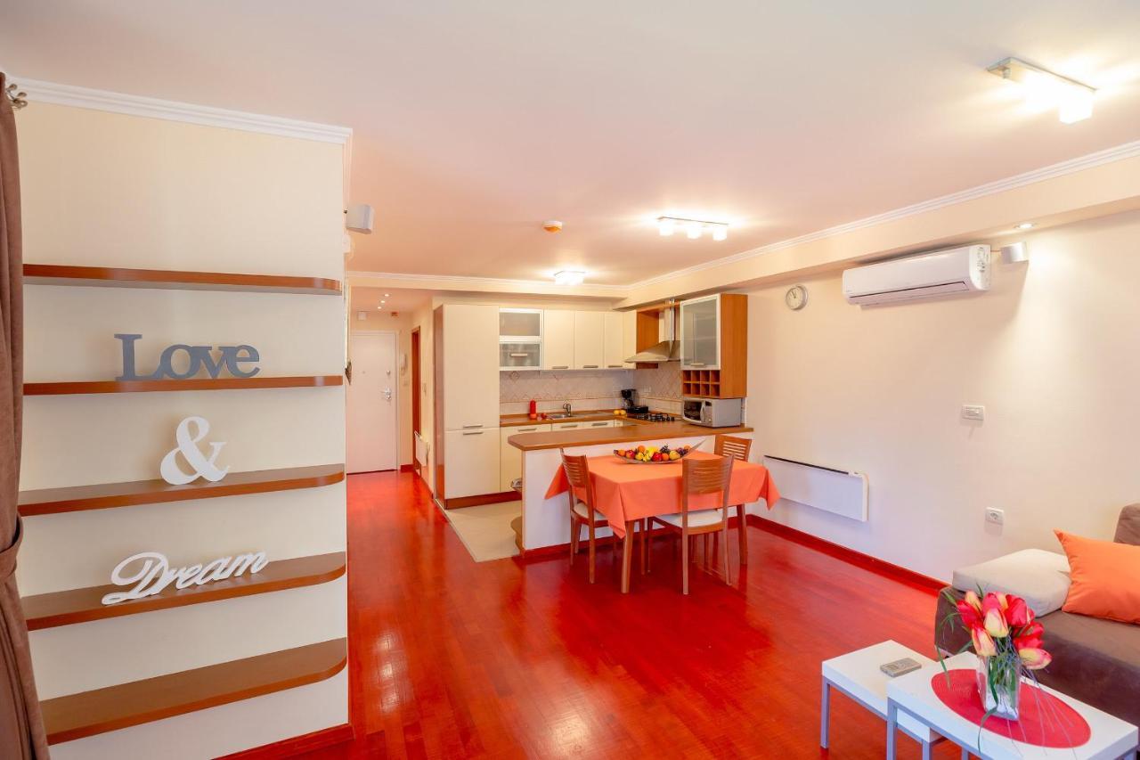 Leona & Borna'S Central Lapad Suites 두브로브니크 외부 사진